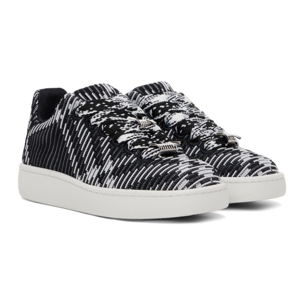 버버리 버버리 Burberry Black & White Check Knit Box Sneakers 241376F128003