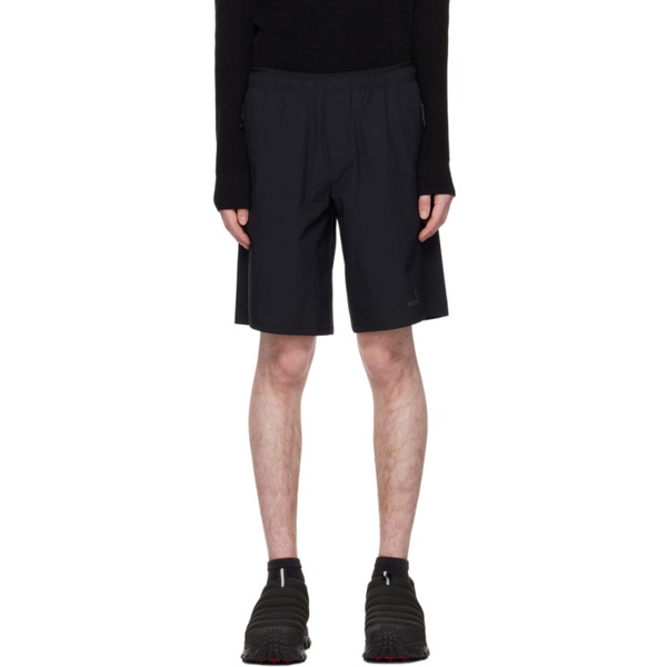 몽클레어 몽클레어 Moncler Black Perforated Shorts 231111M193045