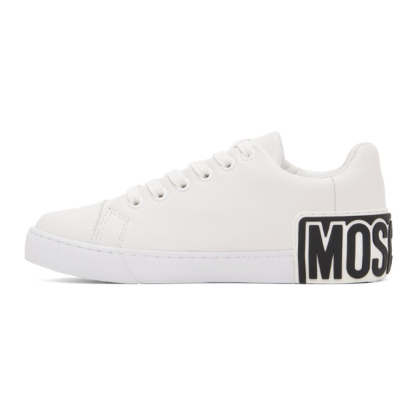  모스키노 Moschino White Maxi Logo Sneakers 232720M237008