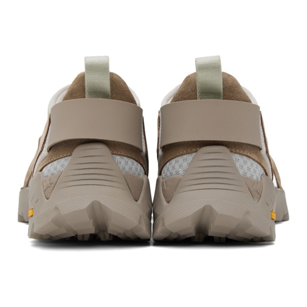  로아 ROA Taupe Cutout Sneakers 231204M237001