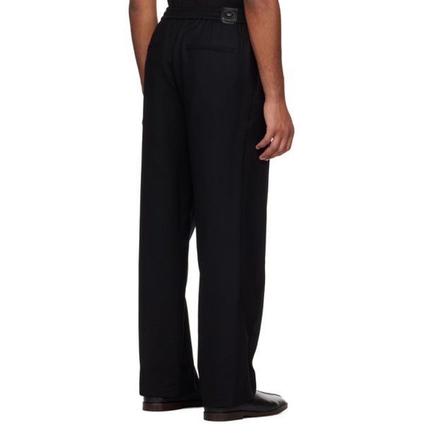 솔리드 옴므 Solid Homme Black Pinched Seam Trousers 232221M191010
