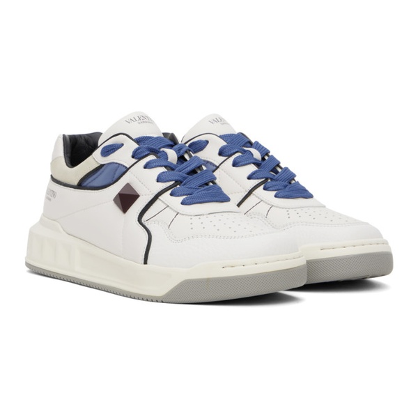  발렌티노 Valentino Garavani White & Blue One Stud Nappa Sneakers 241807M237032