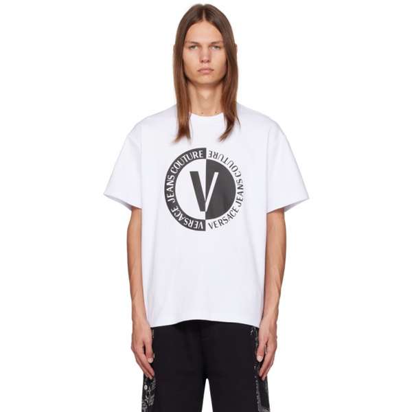베르사체 베르사체 진 꾸뛰르 베르사체 Versace Jeans Couture White V-Emblem T-Shirt 232202M213010