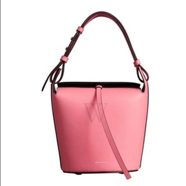 버버리 Burberry Bright Coral Pink Bucket Bag 4075872
