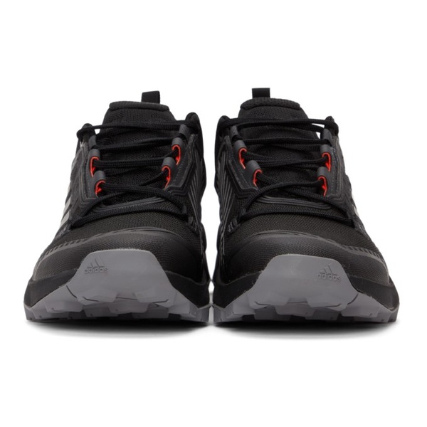 아디다스 아디다스 오리지널 Adidas Originals Black Terrex Swift R3 Hiking Sneakers 221751M237044
