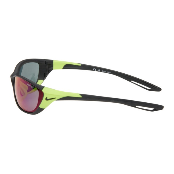나이키 Black & Green Nike Zone-E Sunglasses 231011M134003