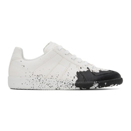 메종마르지엘라 Maison Margiela White & Black Paint Replica Sneakers 231168M237001