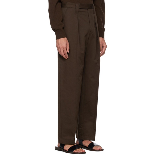  르메르 LEMAIRE Brown One Pleat Trousers 231646M191052