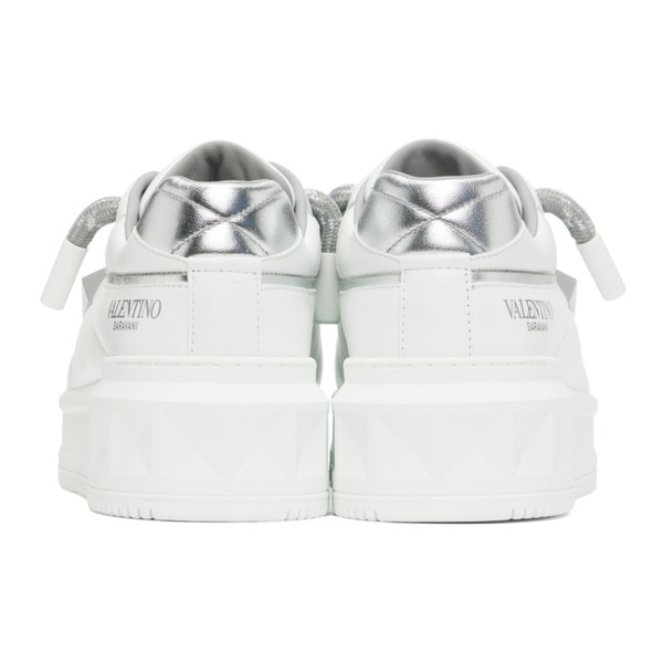  발렌티노 Valentino Garavani White One Stud Low-Top Sneakers 231807M237056