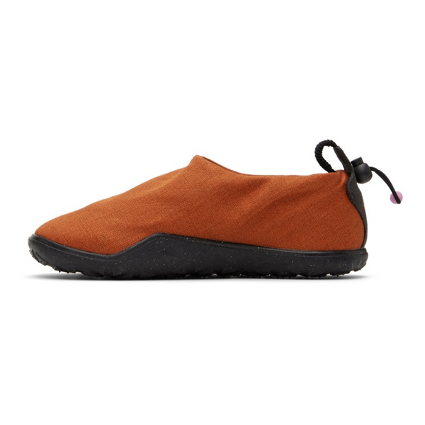 나이키 Nike Orange & Black ACG Moc Sneakers 232011M237195