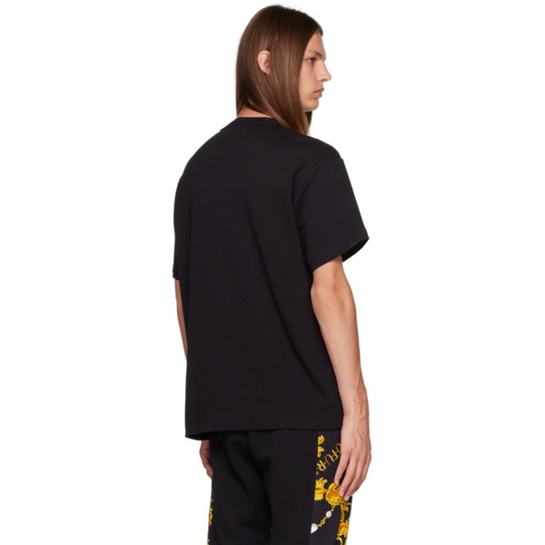 베르사체 베르사체 진 꾸뛰르 베르사체 Versace Jeans Couture Black V-Emblem T-Shirt 232202M213011