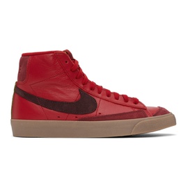 Nike Red Blazer Mid 77 Vintage Layers of Love Sneakers 241011M236023