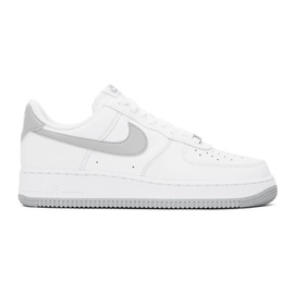 Nike White & Gray Air Force 1 07 Sneakers 241011M237120