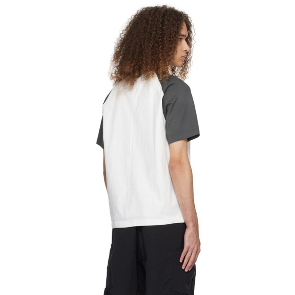  C2H4 Gray & White Paneled T-Shirt 241299M213000