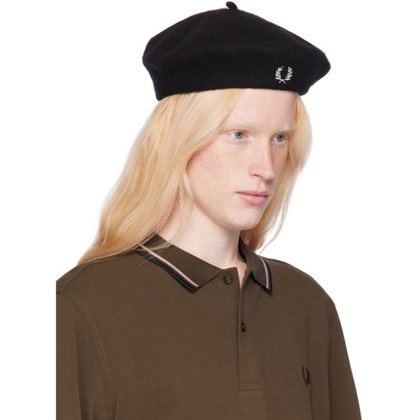 Fred Perry Black Embroidered Beret 241719M140000