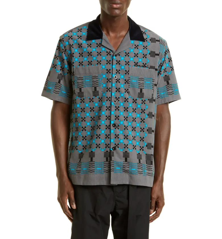 사카이 Sacai Mens Geometric Print Short Sleeve Camp Shirt 7246632_GRAY