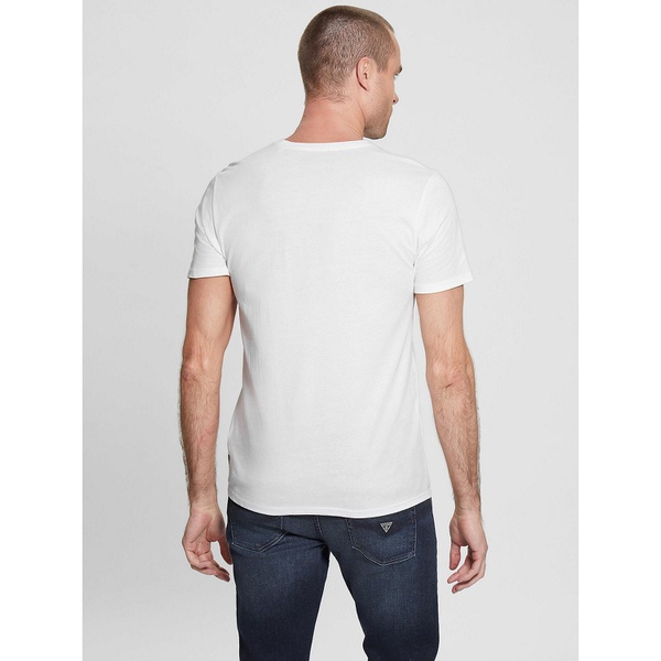  GUESS Mens Embossed Logo Short Sleeves T-shirt 15552501