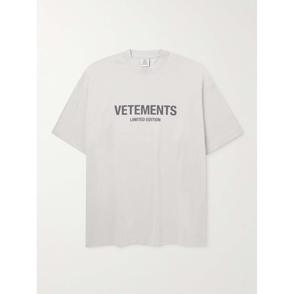  베트멍 VETEMENTS Oversized Logo-Print Cotton-Jersey T-Shirt 1647597306308028
