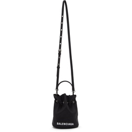 발렌시아가 Balenciaga Black Recycled Nylon XS Everyday Bucket Bag 211342F048156